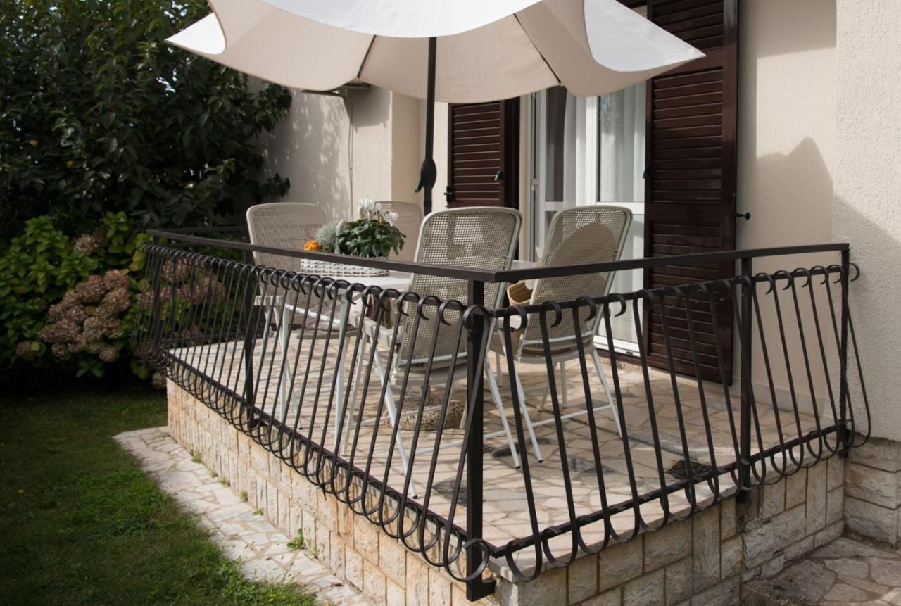 Apartments Sandra Пореч Экстерьер фото