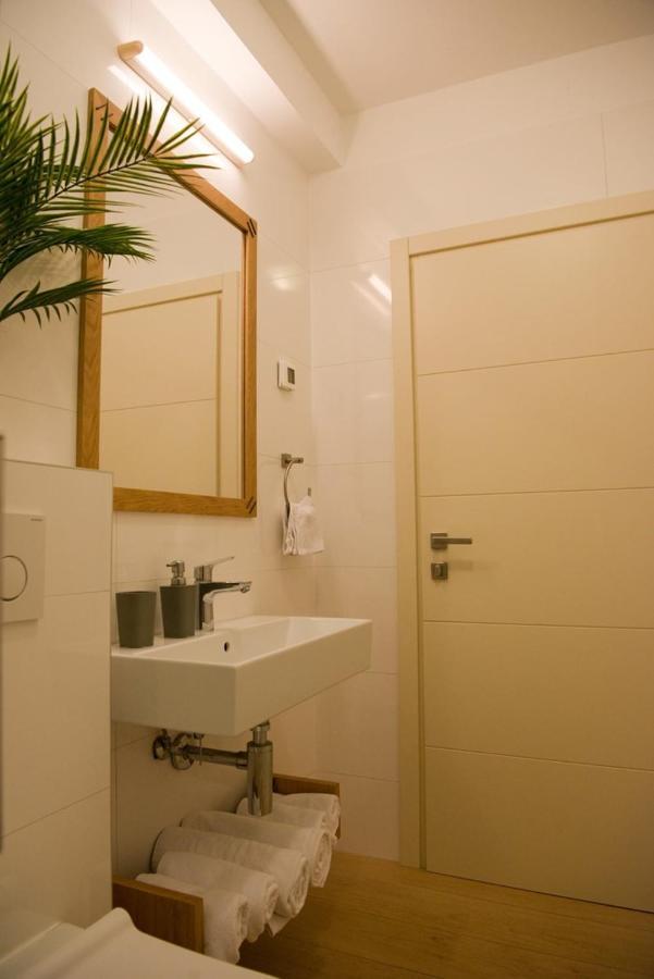 Apartments Sandra Пореч Экстерьер фото