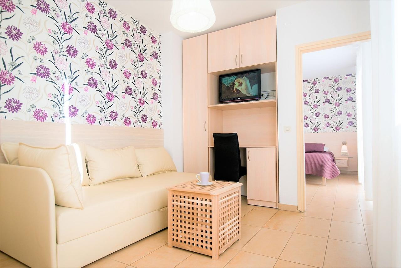 Apartments Sandra Пореч Экстерьер фото