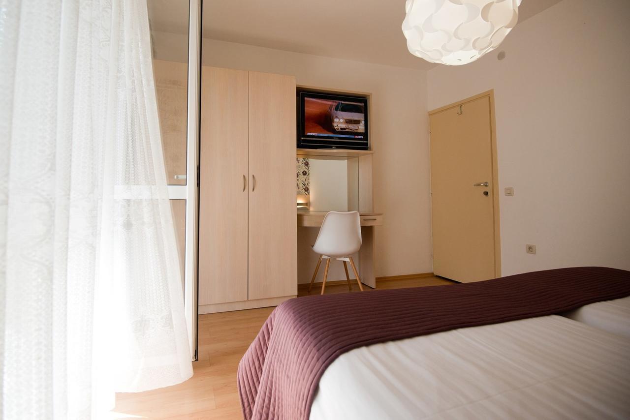 Apartments Sandra Пореч Экстерьер фото