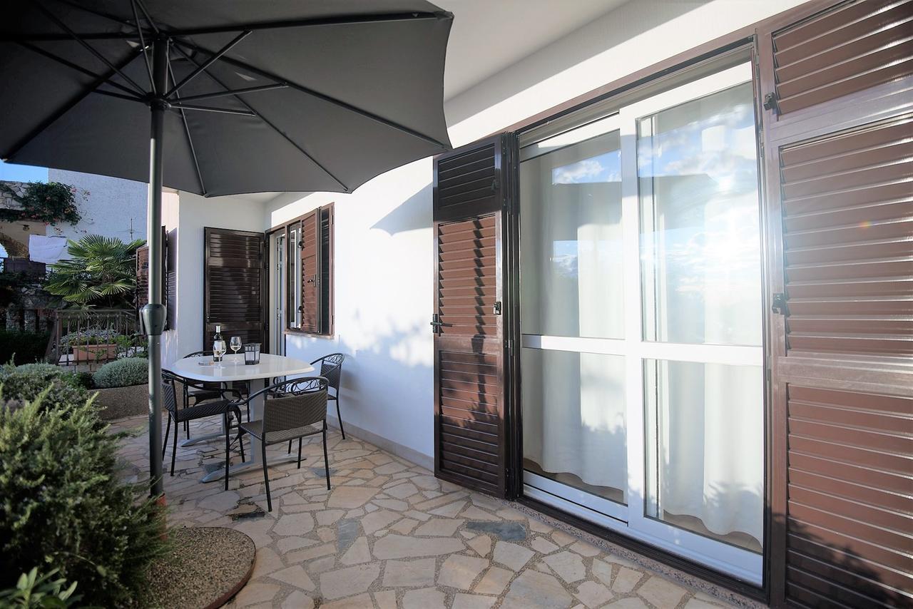 Apartments Sandra Пореч Экстерьер фото